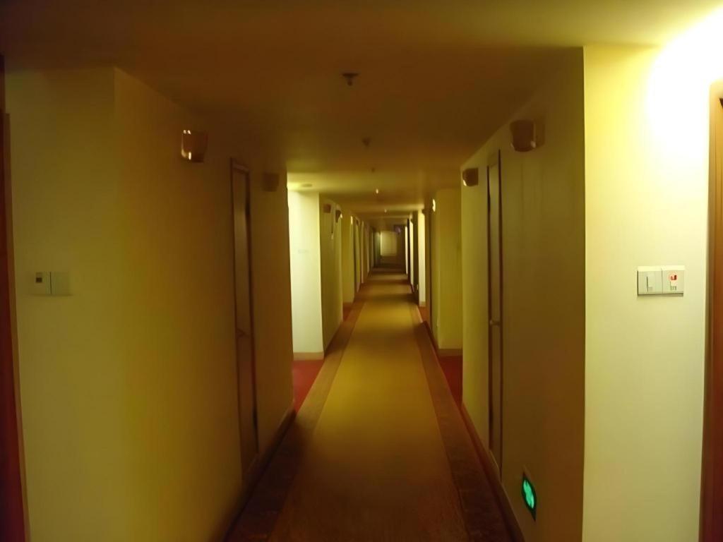 Zhengzhou Airport Hotel Екстер'єр фото